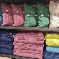 Poduszka dekoracyjna z dzianiny,Róża herbaciana