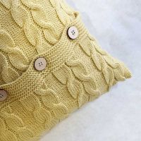 Подушка декоративна в'язана, ніжно-жовтий